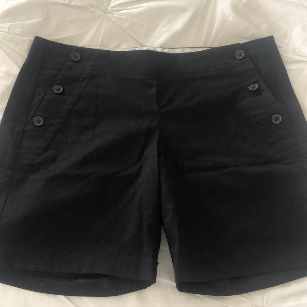 Woman’s black JCrew chino shorts!